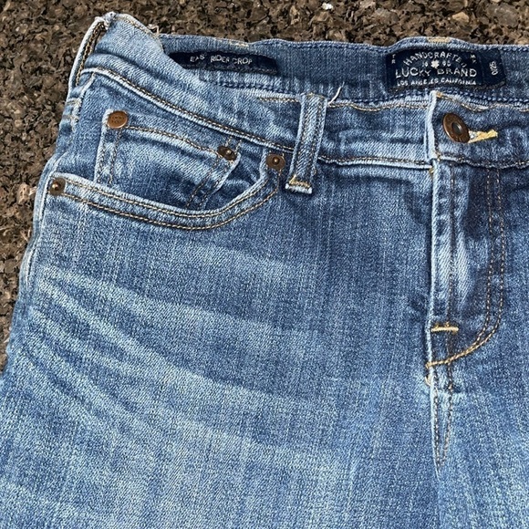 Lucky Brand Medium Wash Easy Rider Crop Jeans - Picture 5 of 11